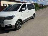 Hyundai Starex 2019 года за 14 300 000 тг. в Сатпаев – фото 2