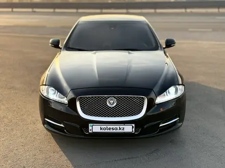 Jaguar XJ 2010 года за 13 000 000 тг. в Алматы – фото 22