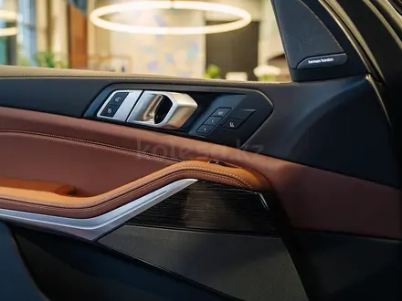 BMW X5 XDrive 40i 2026 года за 65 968 883 тг. в Астана – фото 5