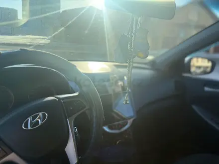 Hyundai Accent 2014 года за 4 100 000 тг. в Семей – фото 10