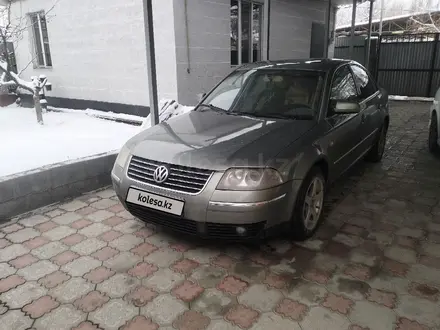 Volkswagen Passat 2004 года за 2 400 000 тг. в Алматы