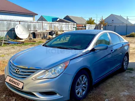 Hyundai Sonata 2010 года за 4 500 000 тг. в Атырау – фото 2