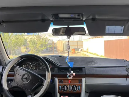 Mercedes-Benz E 280 1994 года за 1 900 000 тг. в Кызылорда – фото 3