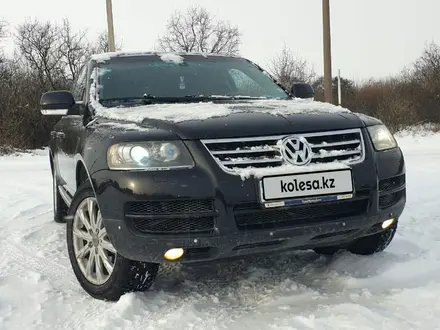 Volkswagen Touareg 2006 года за 6 100 000 тг. в Костанай – фото 16