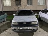 Volkswagen Vento 1993 года за 1 000 000 тг. в Шымкент