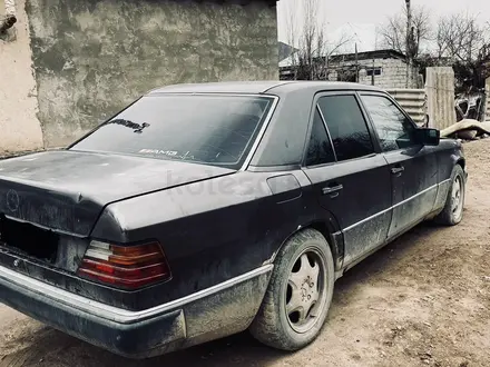 Mercedes-Benz E 260 1992 года за 650 000 тг. в Тараз – фото 3