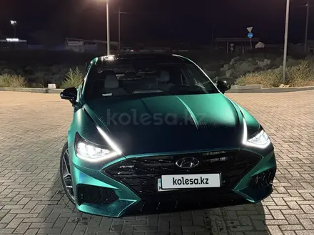 Hyundai Sonata 2021 года за 12 300 000 тг. в Актау – фото 2