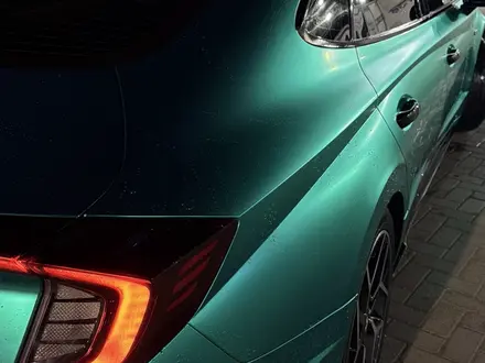 Hyundai Sonata 2021 года за 12 300 000 тг. в Актау – фото 9