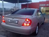 Toyota Camry 2002 года за 4 750 000 тг. в Атырау – фото 2