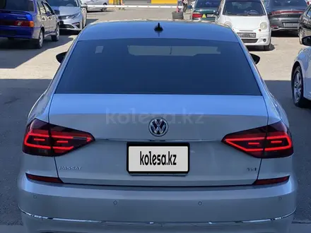 Volkswagen Passat (USA) 2018 года за 10 990 000 тг. в Шымкент – фото 3
