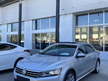 Volkswagen Passat (USA) 2018 года за 10 990 000 тг. в Шымкент – фото 19