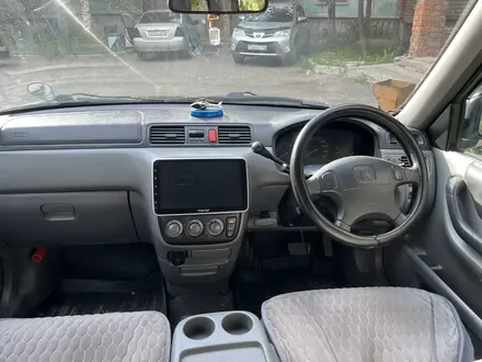 Honda CR-V 1997 года за 3 650 000 тг. в Усть-Каменогорск – фото 3