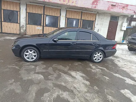 Mercedes-Benz C 320 2002 года за 3 500 000 тг. в Алматы – фото 21