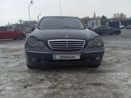 Mercedes-Benz C 320 2002 года за 3 500 000 тг. в Алматы – фото 7