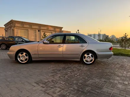 Mercedes-Benz E 430 2001 года за 7 900 000 тг. в Туркестан – фото 3