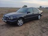 Mercedes-Benz E 280 1998 годаүшін3 400 000 тг. в Актобе – фото 3