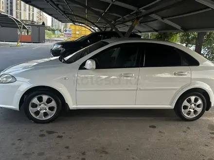 Daewoo Gentra 2014 года за 2 990 000 тг. в Шымкент – фото 2