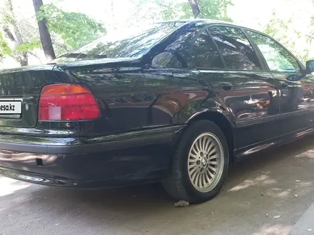 BMW 528 1996 года за 3 000 000 тг. в Алматы – фото 17