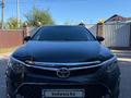 Toyota Camry 2017 года за 12 500 000 тг. в Уральск – фото 2