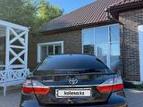 Toyota Camry 2017 года за 12 500 000 тг. в Уральск – фото 4