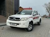 Toyota Hilux 2010 года за 6 400 000 тг. в Семей