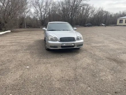 Hyundai Sonata 2005 года за 2 000 000 тг. в Астана – фото 2