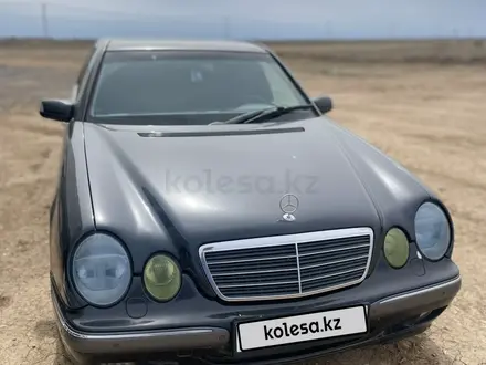 Mercedes-Benz E 320 2000 года за 4 555 555 тг. в Жезказган