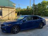 Toyota Camry 2023 годаүшін13 000 000 тг. в Актобе