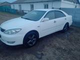 Toyota Camry 2003 года за 4 300 000 тг. в Уральск – фото 2