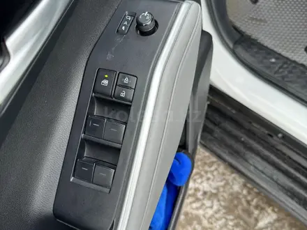 Toyota Highlander 2024 года за 26 500 000 тг. в Атырау – фото 13