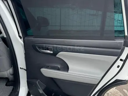 Toyota Highlander 2024 года за 26 500 000 тг. в Атырау – фото 19