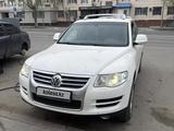 Volkswagen Touareg 2007 годаүшін5 500 000 тг. в Костанай