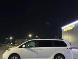Toyota Sienna 2013 годаүшін11 300 000 тг. в Актобе – фото 2