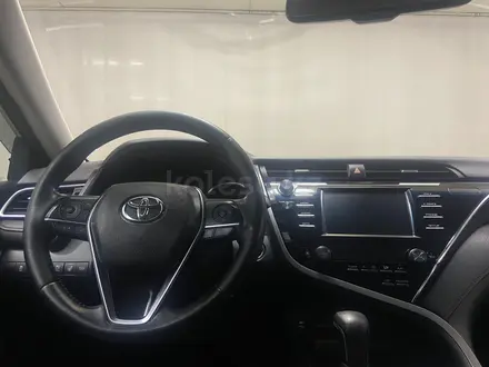 Toyota Camry Prestige 2020 года за 11 200 000 тг. в Алматы – фото 9