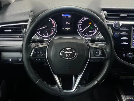 Toyota Camry Prestige 2020 года за 11 200 000 тг. в Алматы – фото 13