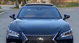 Lexus ES 350 2018 года за 23 800 000 тг. в Шымкент – фото 2