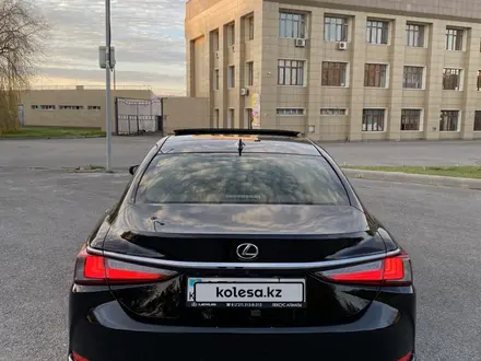 Lexus ES 350 2018 года за 24 000 000 тг. в Шымкент – фото 31