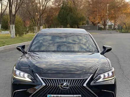 Lexus ES 350 2018 года за 24 000 000 тг. в Шымкент – фото 33