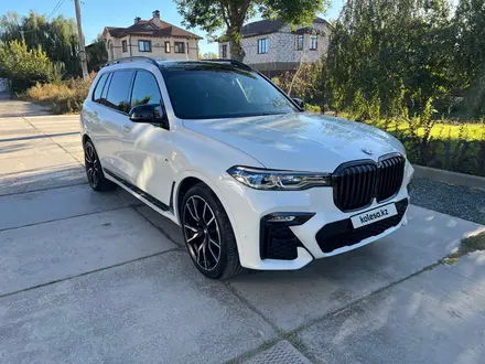 BMW X7 2020 года за 45 000 000 тг. в Уральск – фото 2