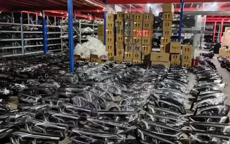 Фара Changan за 77 000 тг. в Алматы