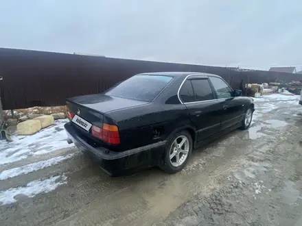 BMW 530 1991 года за 1 800 000 тг. в Атырау – фото 2