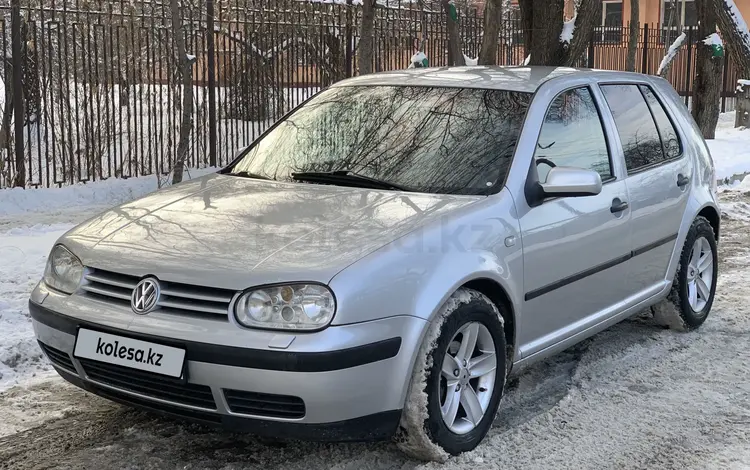 Volkswagen Golf 2001 годаүшін3 200 000 тг. в Алматы