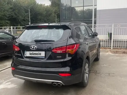 Hyundai Santa Fe 2014 года за 10 500 000 тг. в Алматы – фото 2