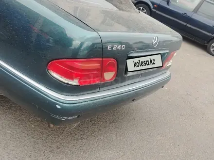 Mercedes-Benz E 240 1998 года за 2 500 000 тг. в Караганда – фото 5