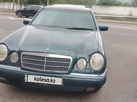 Mercedes-Benz E 240 1998 года за 2 500 000 тг. в Караганда – фото 9