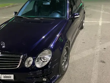 Mercedes-Benz E 320 2002 года за 5 000 000 тг. в Алматы – фото 4