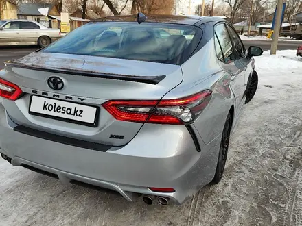 Toyota Camry 2022 года за 15 500 000 тг. в Алматы – фото 5