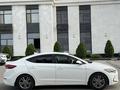 Hyundai Elantra 2017 года за 4 500 000 тг. в Актау