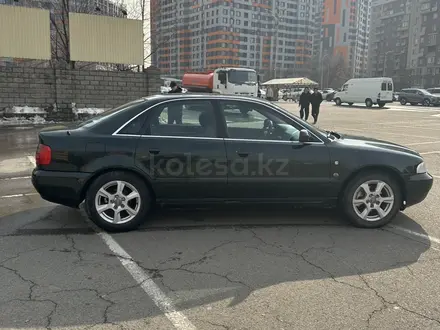 Audi A4 1997 года за 1 750 000 тг. в Алматы – фото 2