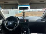 Volkswagen Golf 2002 года за 999 999 тг. в Уральск – фото 4